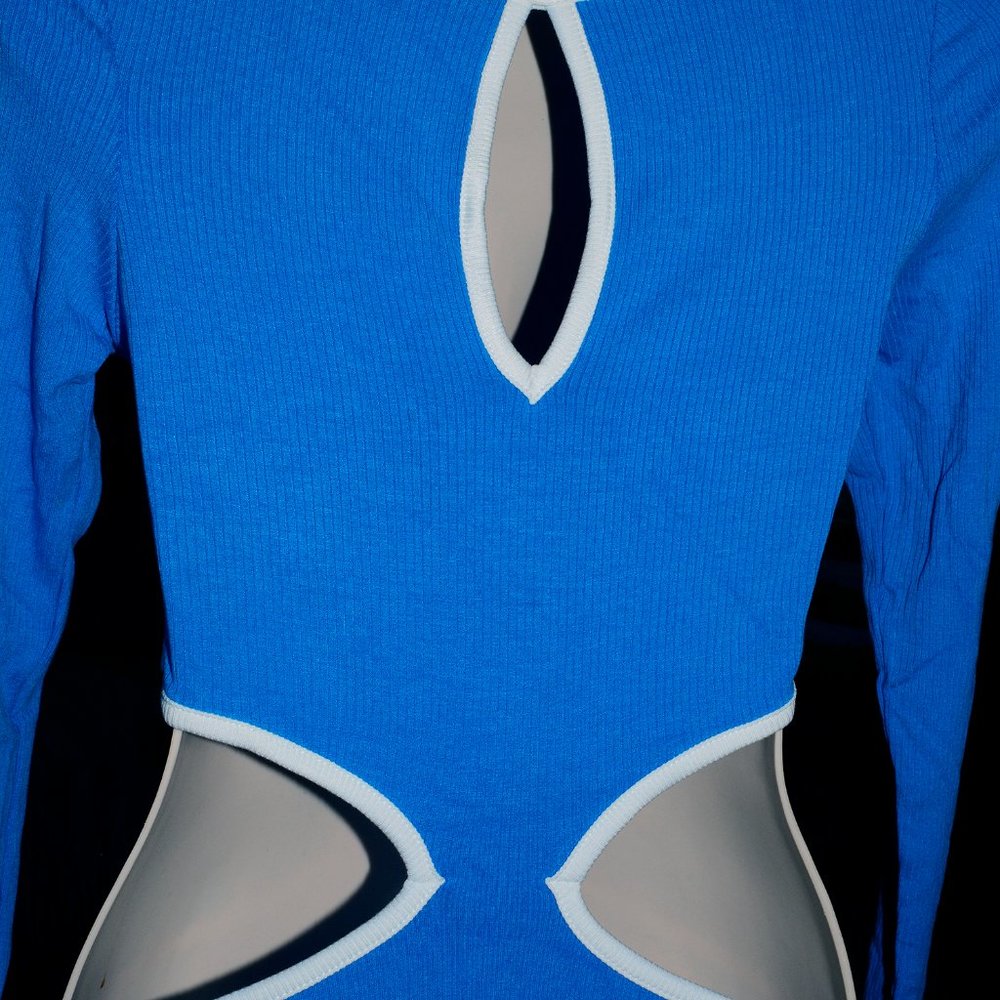 BLUE KNIT DRESS WITH SEXY CUTOUTS